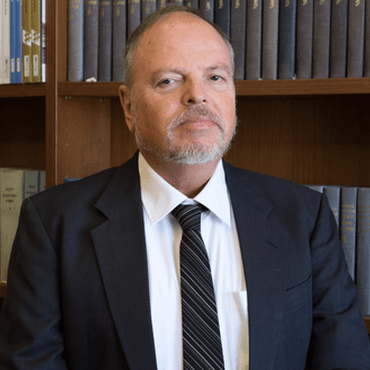 עו"ד יראון פסטינגר